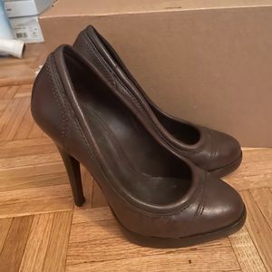 Tory Burch platfom leather heel size 5 1/2